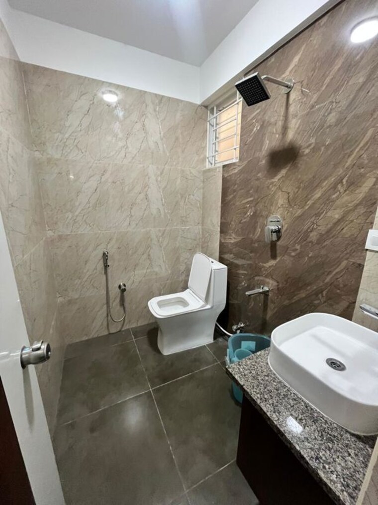 Bathroom, koramangala 1 Bedroom 600 Sq.Ft. Builder Floor In Koramangala Bangalore 9863200