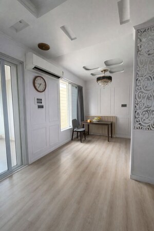 Room in 3 BHK Apartment at Raviraj Aureate, Pimple Saudagar – for Rent