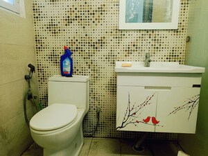 Bathroom in 3 BHK Apartment at Mahagun Moderne, Sector 78 – for Rent