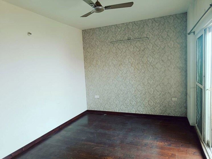 Room, mahagun-moderne 3 Bedroom 1650 Sq.Ft. Apartment In Sector 78 Noida 9863320