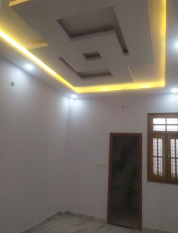 Room in 3 BHK Villa at Jankipuram – for Sale