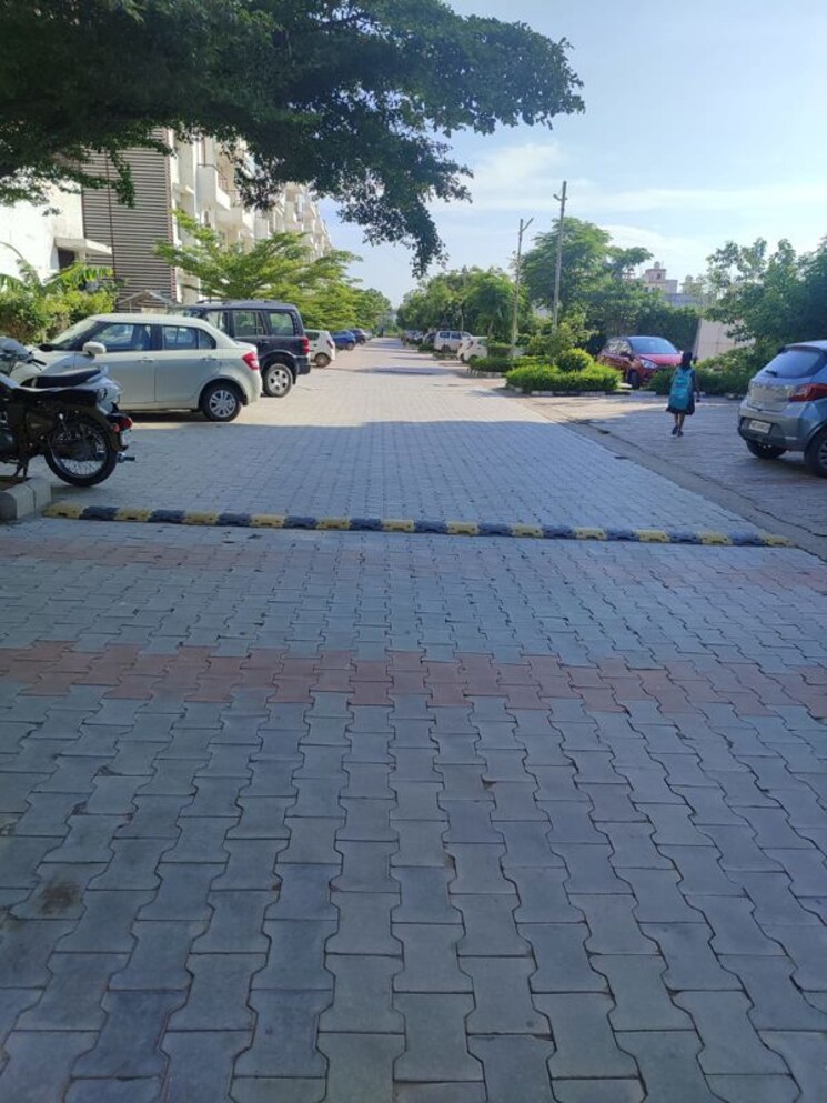  Parking, nk-sharma-savitry-greens-2 2 Bedroom 956 Sq.Ft. Apartment In Ghazipur Zirakpur 9863188