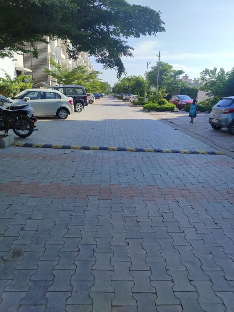  Parking, nk-sharma-savitry-greens-2 2 Bedroom 956 Sq.Ft. Apartment In Ghazipur Zirakpur 9863188