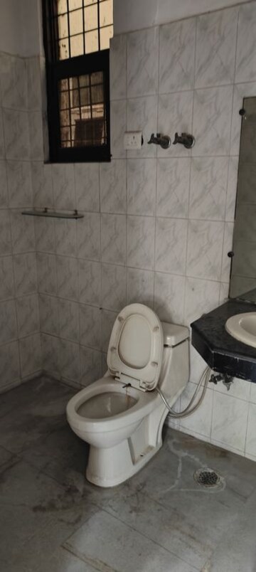 Bathroom in 3 BHK Builder Floor at Ansal API Palam Corporate Plaza, Sector 3 – for Sale
