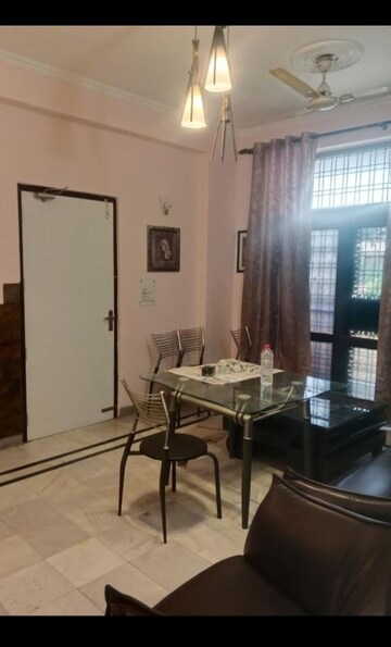 Gym in 2 BHK Builder Floor at Palam Vihar Residents Association, Palam Vihar – for Rent