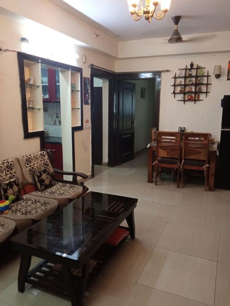 Living Room, mahagun-moderne 3 Bedroom 1550 Sq.Ft. Apartment In Sector 78 Noida 9863408