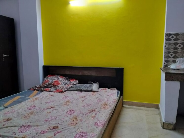 Bedroom, saket 1 RK 350 Sq.Ft. Builder Floor In Saket Delhi 9863410