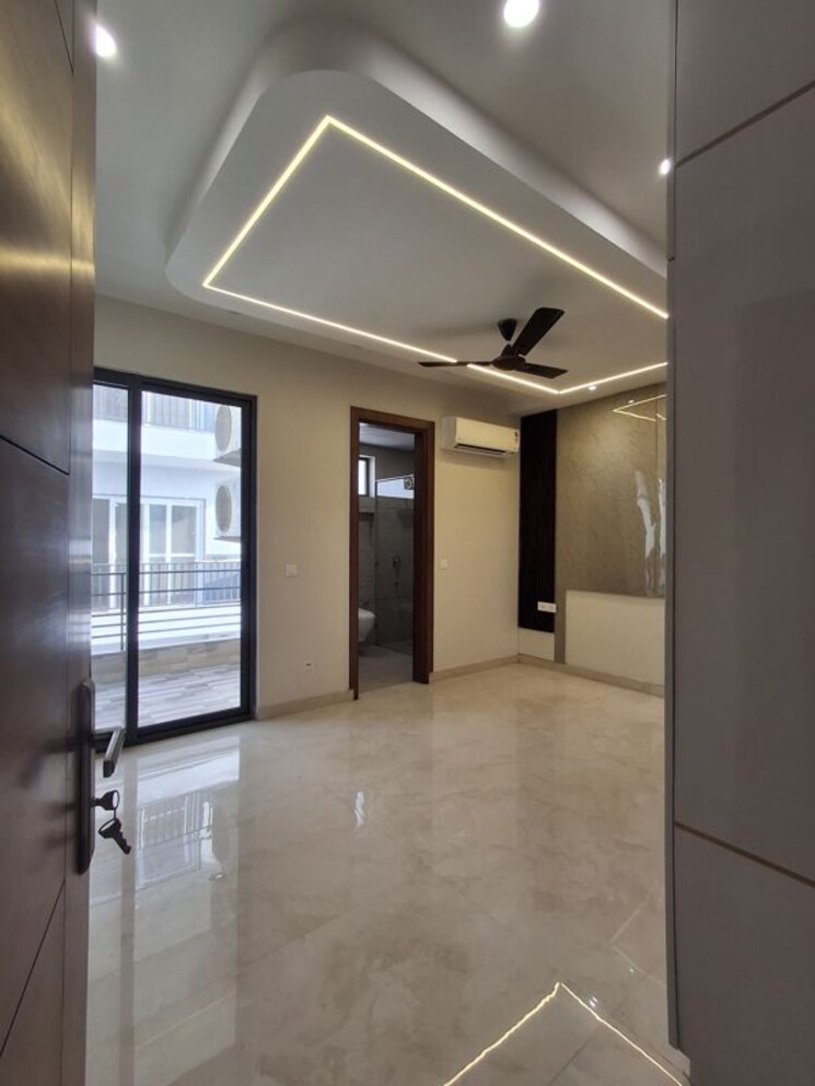 Room, ansal-plaza-sector-23 3 Bedroom 1800 Sq.Ft. Builder Floor In Sector 23 Gurgaon 9493599