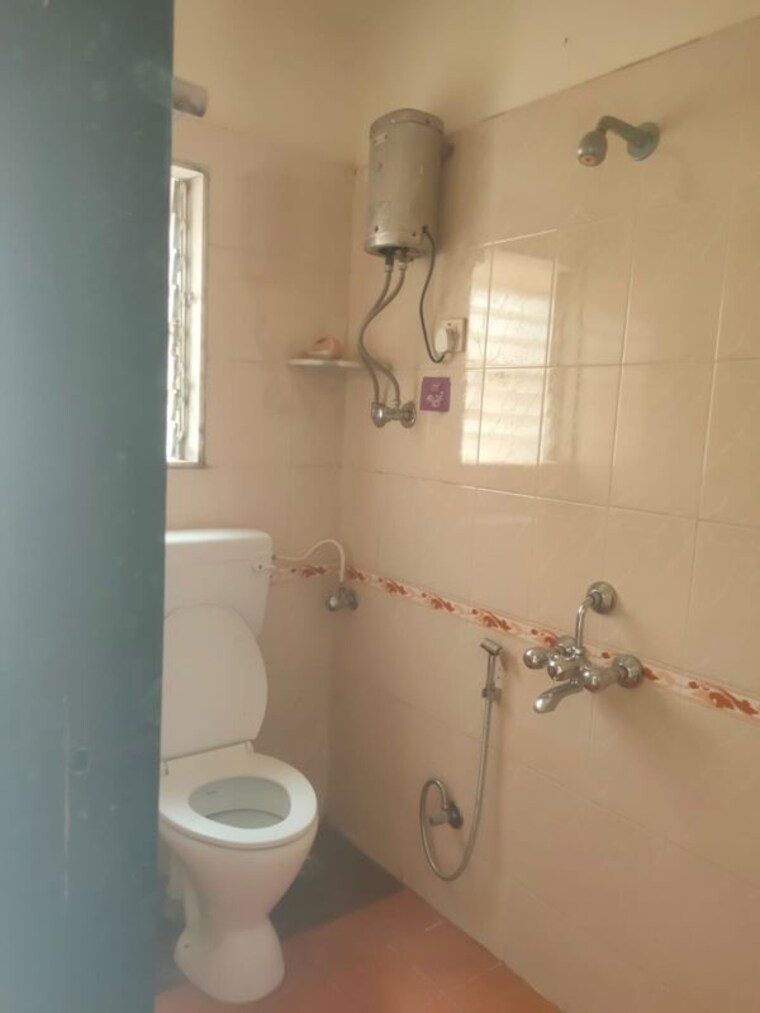 Bathroom, vedant-complex-chs 2 Bedroom 700 Sq.Ft. Apartment In Samata Nagar Thane 9863501