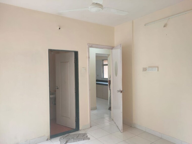 Room, vedant-complex-chs 2 Bedroom 700 Sq.Ft. Apartment In Samata Nagar Thane 9863501