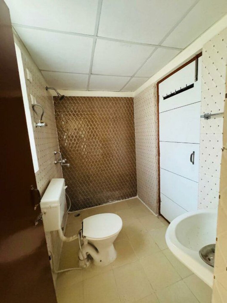 Bathroom, nk-sharma-savitry-greens-2 2 Bedroom 800 Sq.Ft. Apartment In Ghazipur Zirakpur 9863398