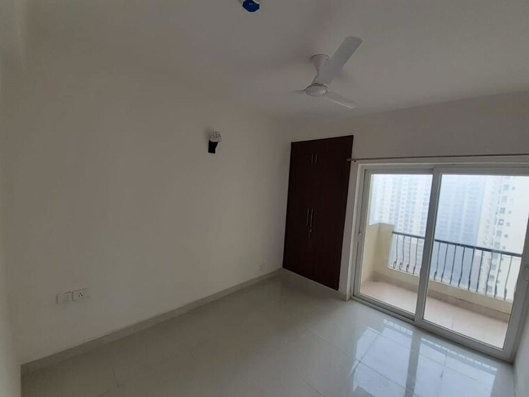 Room, mahagun-moderne 3 Bedroom 1900 Sq.Ft. Apartment In Sector 78 Noida 9863513