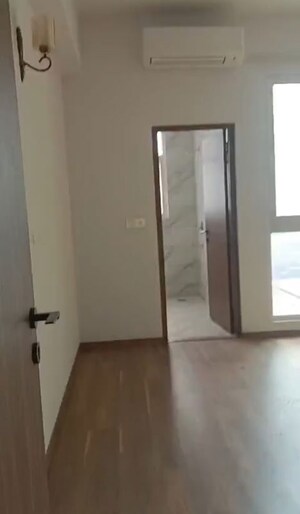 Room in 4 BHK Apartment at Conscient Hines Elevate, Sector 59 – for Rent