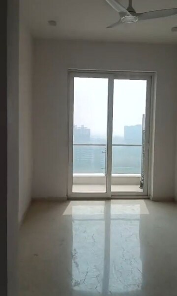 Room in 4 BHK Apartment at Conscient Hines Elevate, Sector 59 – for Rent