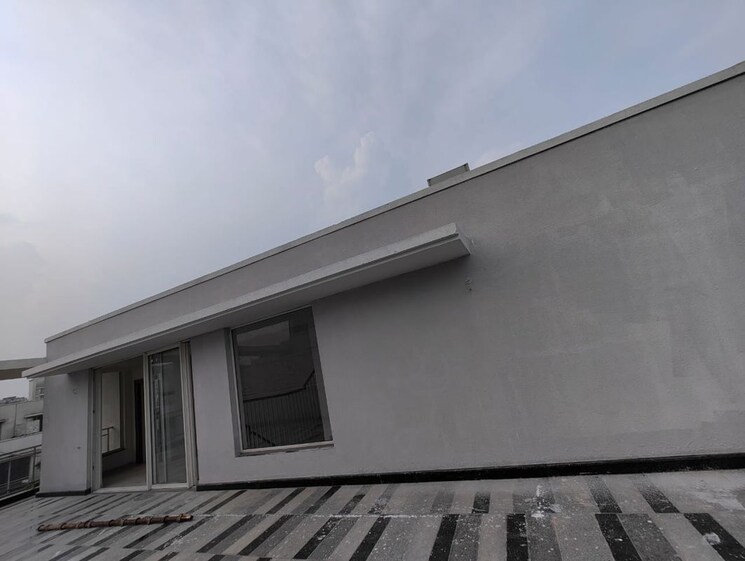 Balcony, godrej-golf-links-evoke 4 Bedroom 2800 Sq.Ft. Villa In Sector 27 Yamuna Expressway Greater Noida 9863522