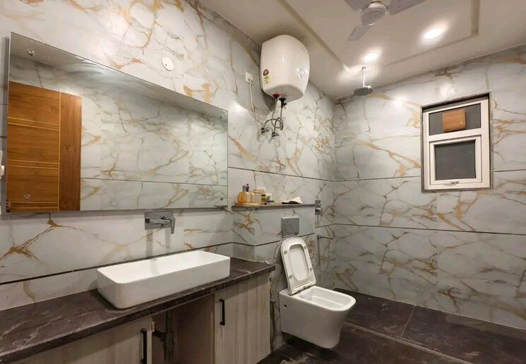 Bathroom, chattarpur 3 Bedroom 1240 Sq.Ft. Builder Floor In Chattarpur Delhi 9863523