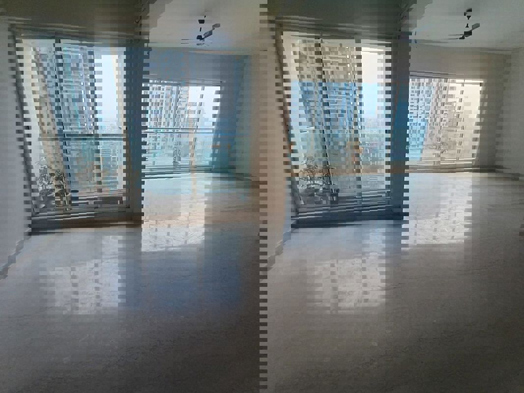 3 BHK + Servant Room Apartment For Rent in Sheth Avalon