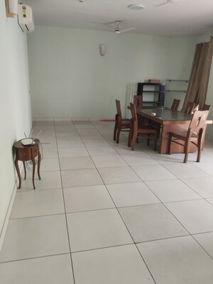 2 BHK Apartment For Rent in Jaypee Greens Star Court, Jaypee Greens