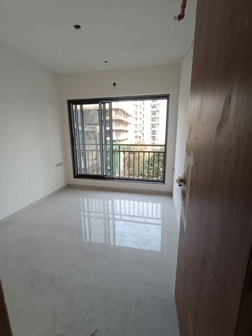 Room in 2 BHK Apartment at Jaydeep Elanza, Chembur – for Rent