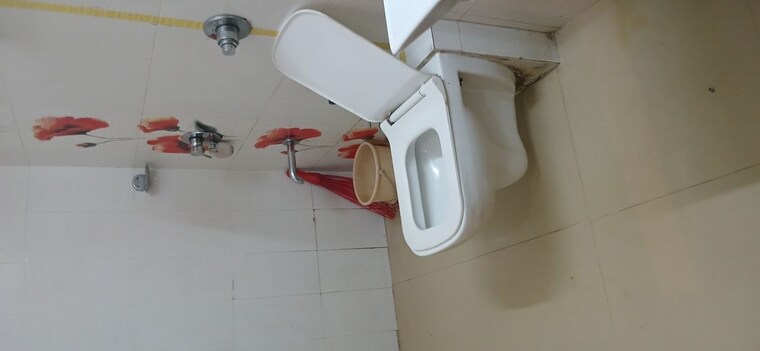 Bathroom, dosti acres 1 Bedroom 555 Sq.Ft. Apartment In Dosti Acres Mumbai 9863532