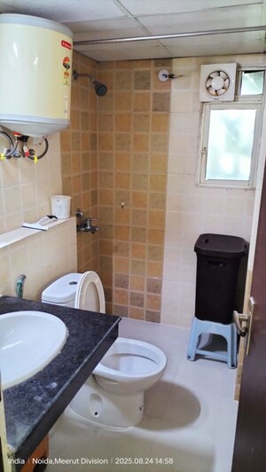 Bathroom in 4 BHK Apartment at Mahagun Moderne, Sector 78 – for Rent
