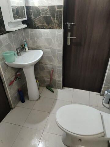 Bathroom in 2 BHK Apartment at Express Zenith, Sector 77 – for Rent