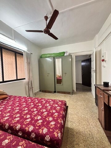 Bedroom in 1 BHK Apartment at Bandra West – for Rent