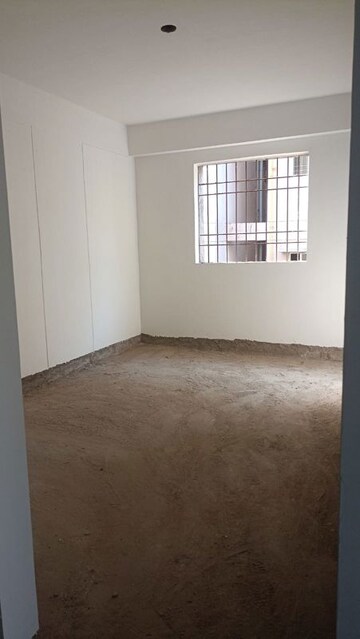 Room in 3 BHK Apartment at Bariatu – for Sale