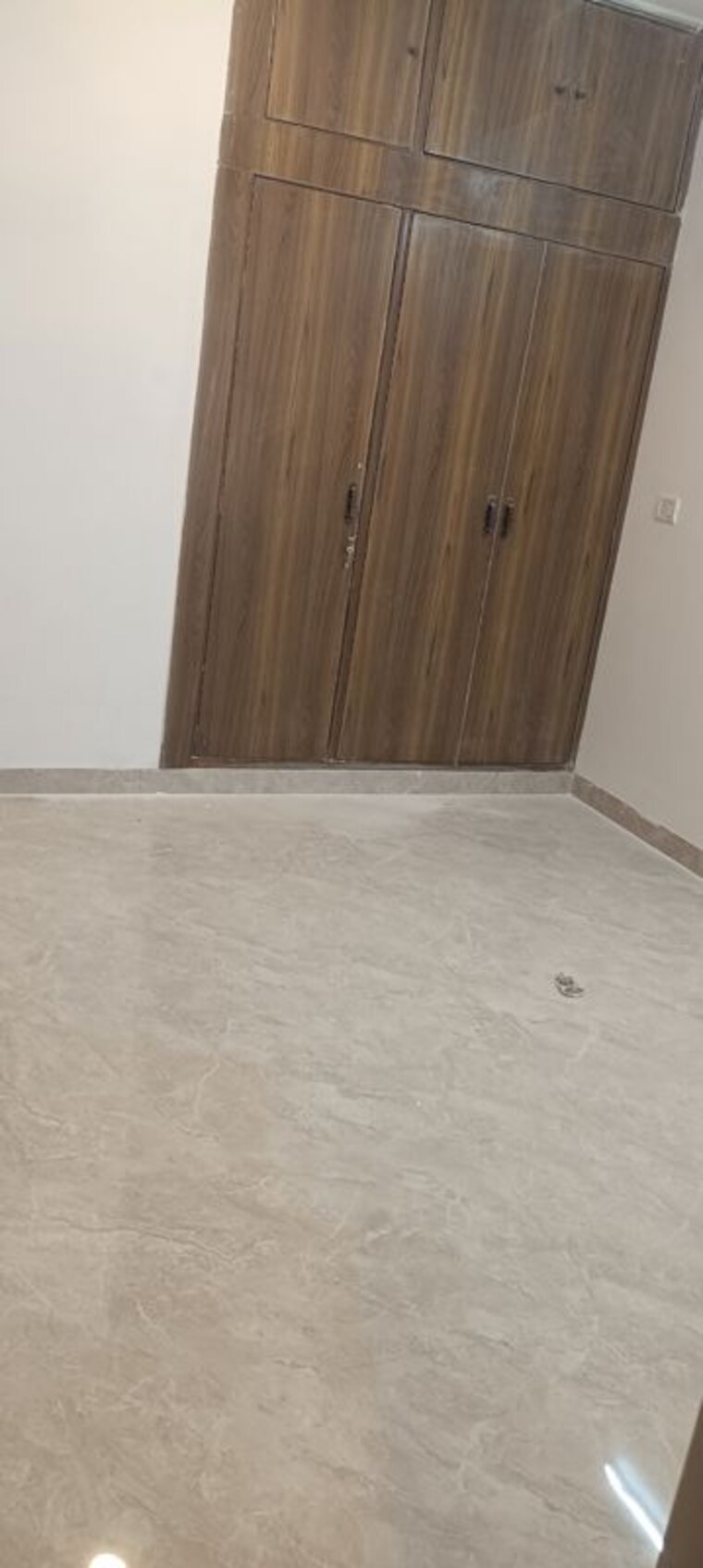 Room, vasant kunj 2.5 Bedroom 1400 Sq.Ft. Apartment In Vasant Kunj Delhi 9863658