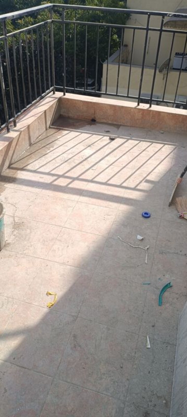 Balcony, vasant kunj 2.5 Bedroom 1400 Sq.Ft. Apartment In Vasant Kunj Delhi 9863658