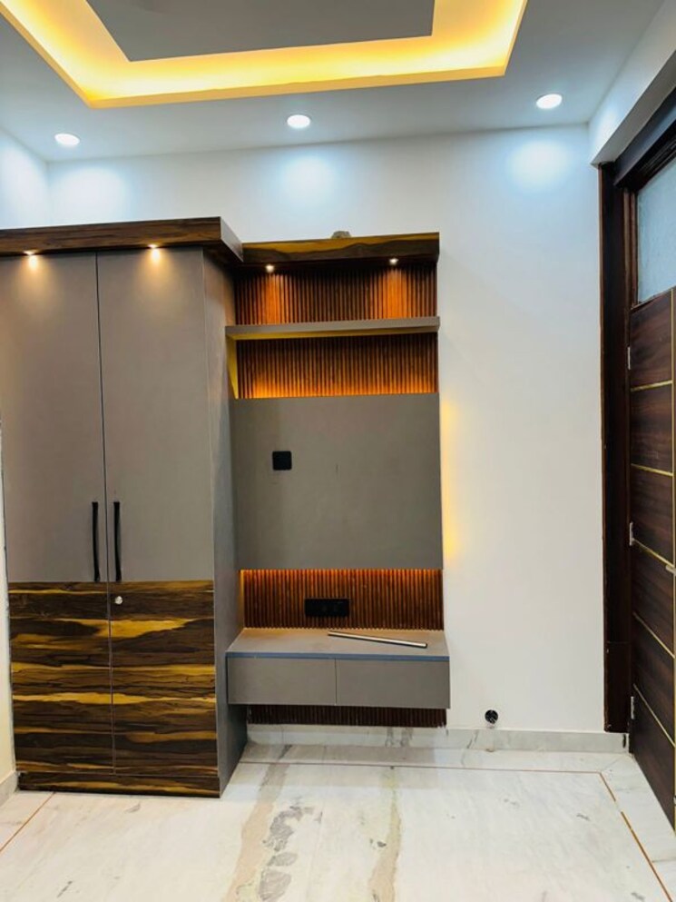 undefined, sector 70 3 Bedroom 1600 Sq.Ft. Apartment In Sector 70 Gurgaon 9863663