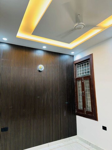 Furnished Amenities in 3 BHK Apartment at Sector 70 – for Sale