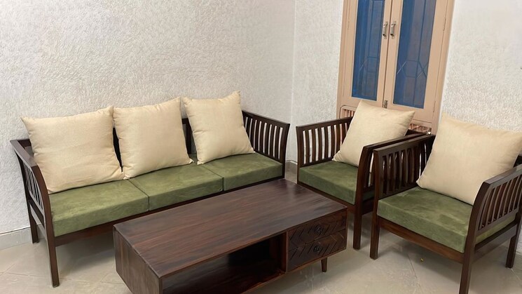 Living Room, sector 70 3 Bedroom 1600 Sq.Ft. Apartment In Sector 70 Gurgaon 9863663
