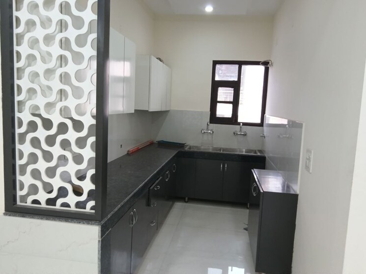 Kitchen, dhakoli 3 Bedroom 122 Sq.Yd. Builder Floor In Dhakoli Zirakpur 9863678