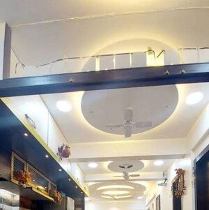 Furnished Amenities in 3 BHK Apartment at Khar West – for Rent