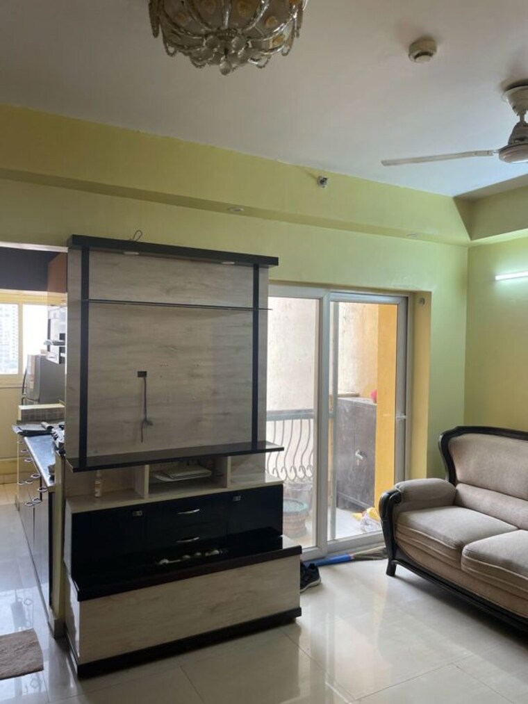 Living Room, prateek-wisteria 3 Bedroom 1385 Sq.Ft. Apartment In Sector 77 Noida 9863687