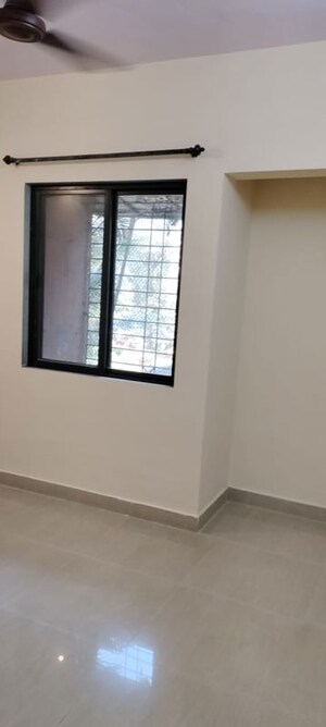 Room in 1 BHK Apartment at Kanchan Pushp Society, Ghodbunder Road – for Rent