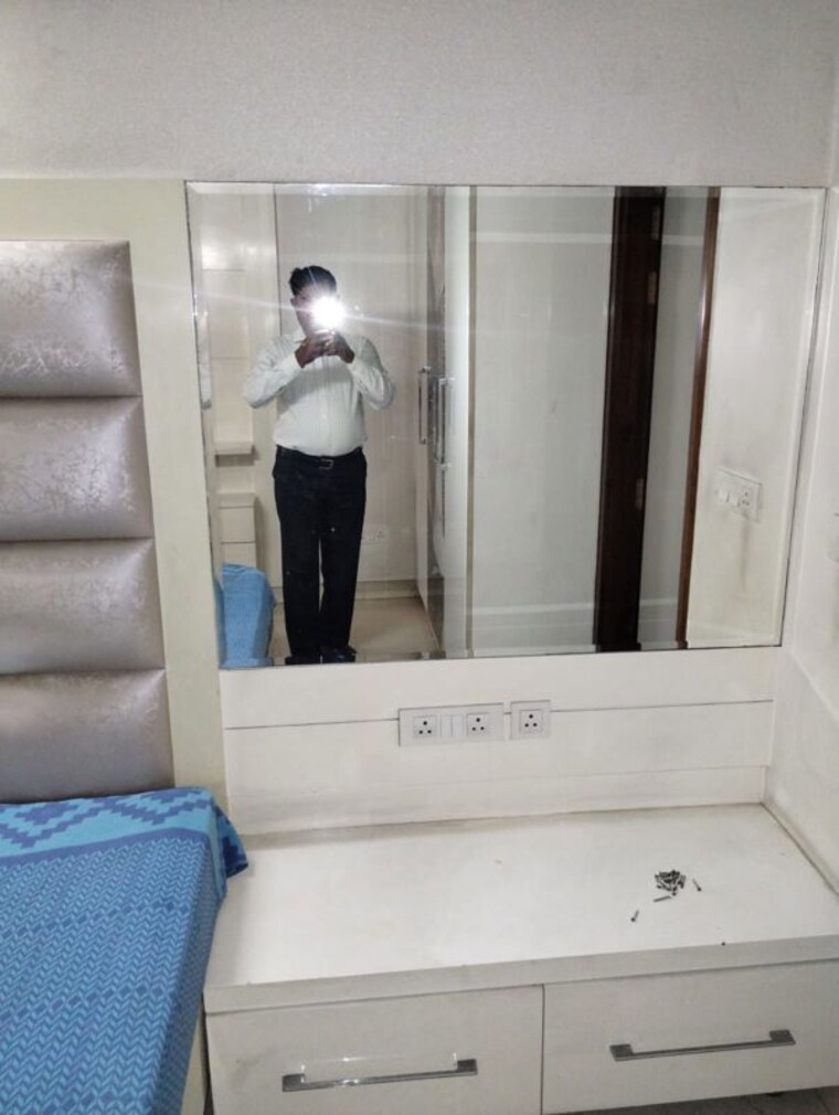 Bathroom, mayur vihar 2.5 Bedroom 1250 Sq.Ft. Apartment In Mayur Vihar Delhi 9863706