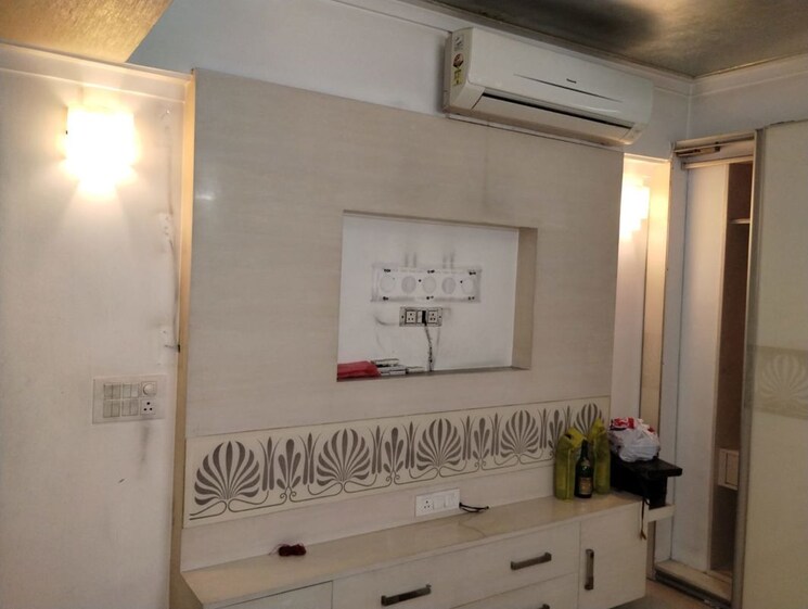 Bedroom, mayur vihar 2.5 Bedroom 1250 Sq.Ft. Apartment In Mayur Vihar Delhi 9863706