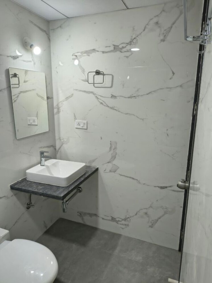 Bathroom, goel-ganga-serio 3 Bedroom 1560 Sq.Ft. Apartment In Kharadi Pune 9863707