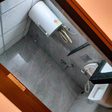 Furnished Amenities in 2 BHK Apartment at Rishita Manhattan, Gomti Nagar – for Sale