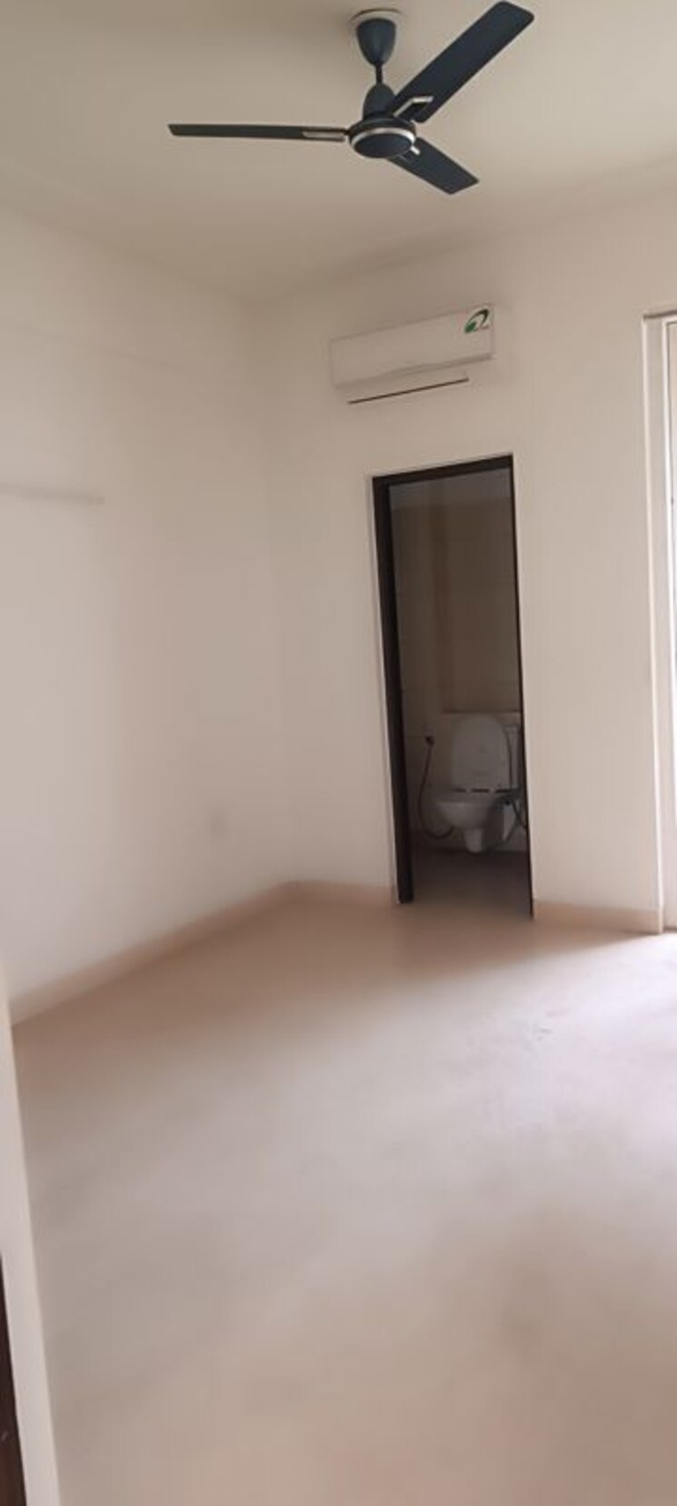 Room, puri-diplomatic-greens-phase-i 3.5 Bedroom 2250 Sq.Ft. Apartment In Sector 111 Gurgaon 9863729