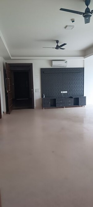 3.5 BHK Apartment For Rent in Puri Diplomatic Greens Phase I, Sector 111