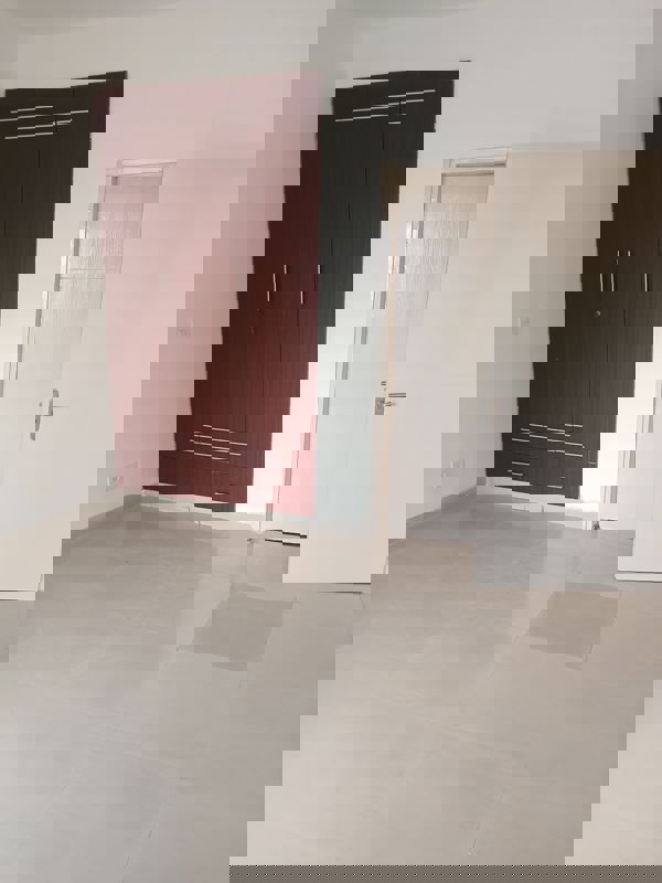 3 BHK + Servant Room 1545 Sq.Ft. Apartment in Unitech Uniworld Resorts-The Residences