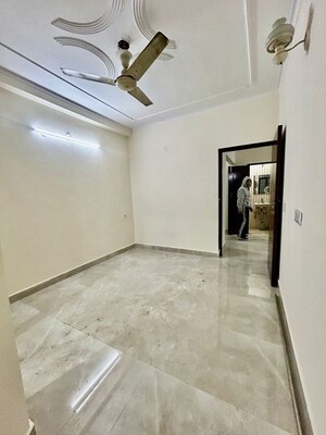 1 BHK Builder Floor For Rent in Chattarpur