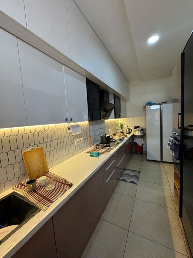Kitchen, prestige-royale-gardens 2 Bedroom 1304 Sq.Ft. Apartment In Gantiganahalli Bangalore 9863744