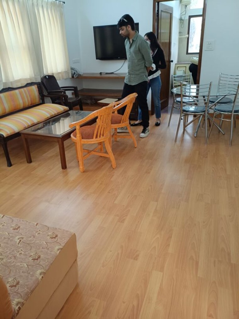 Living Room, maharani bagh 4 Bedroom 506 Sq.Yd. Independent House In Maharani Bagh Delhi 9863746
