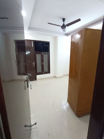 Building Lobby in 2.5 BHK Builder Floor at Mayur Vihar – for Rent