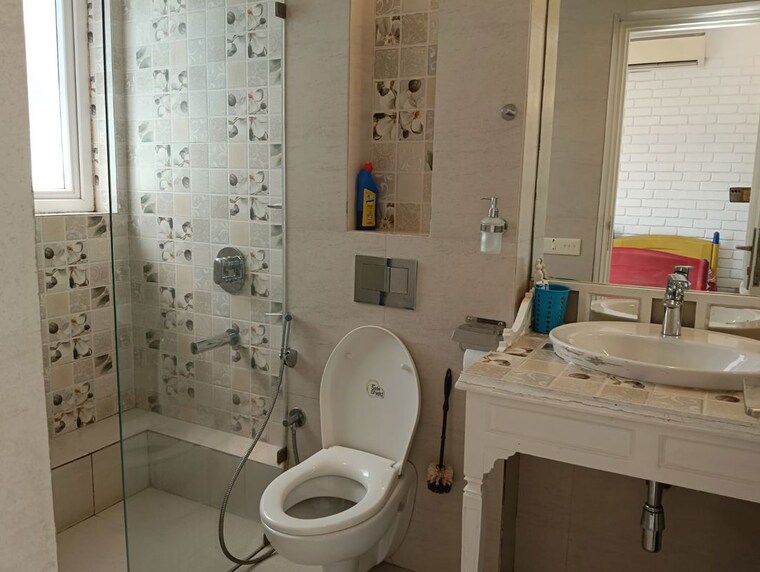 Bathroom, porvorim 3 Bedroom 3700 Sq.Ft. Villa In Porvorim Goa 9863742