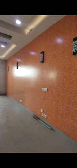 Furnished Amenities in 3 BHK Apartment at Puri Pranayam, Sector 82 – for Rent